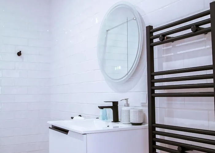 Mar-ria 6 דירה *