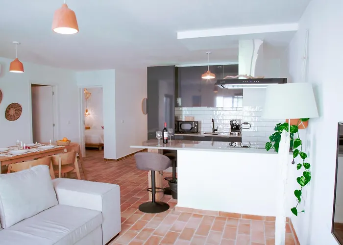 Mar-ria 6 דירה פוסטה